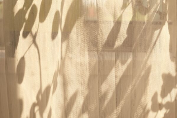 高気密で高断熱の家の夏は暑い？日差しをカットする方法も解説します！